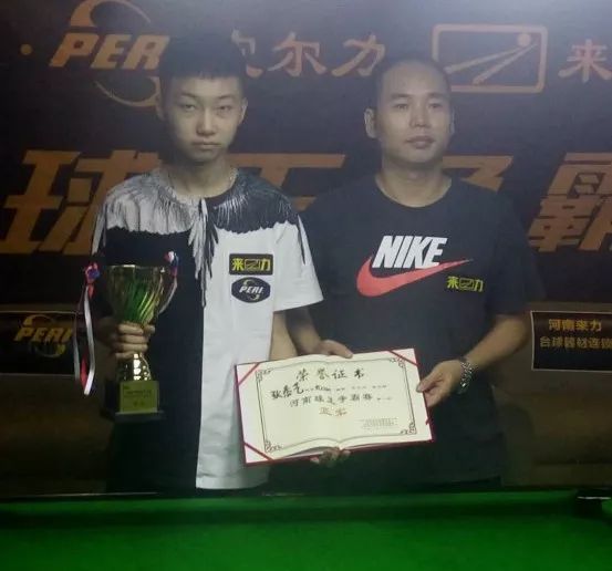 展示了其在 展示了其在