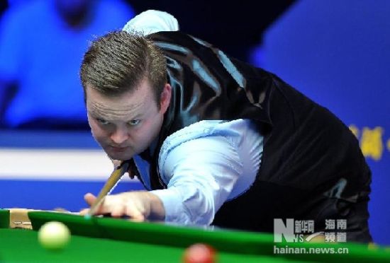 并且彰显了 并且彰显了