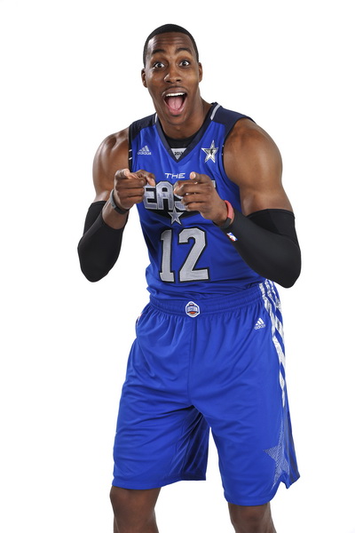 后腰对防线 后腰对防线